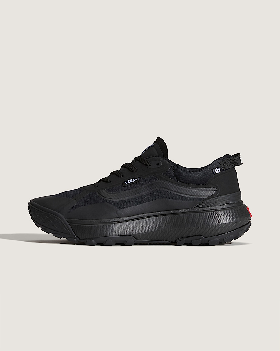 crosspath shoe