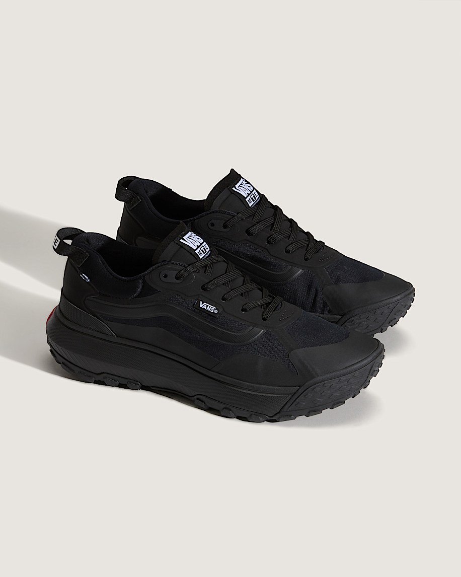 crosspath shoe
