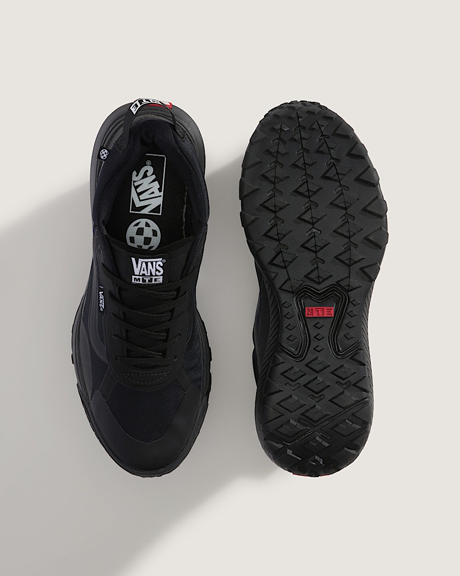crosspath shoe
