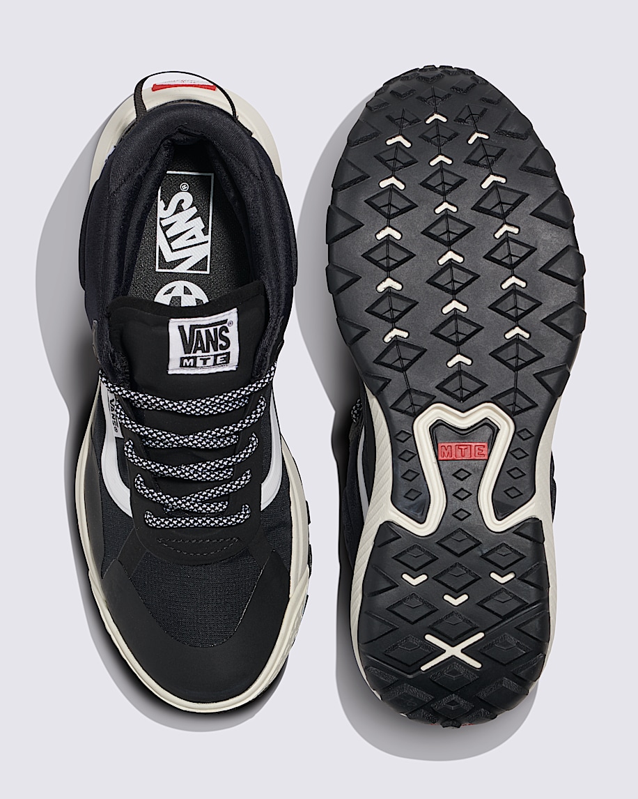 crosspath mid shoe