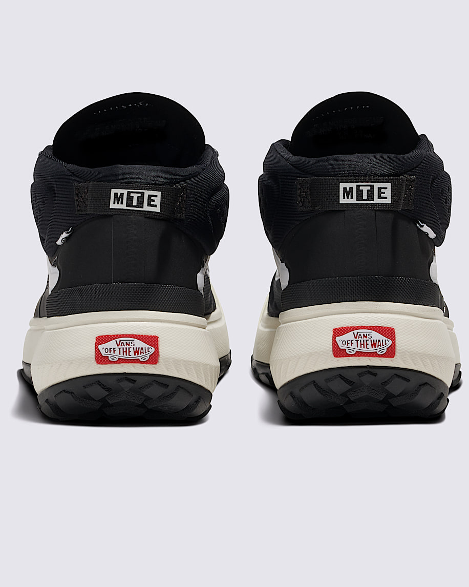 crosspath mid shoe