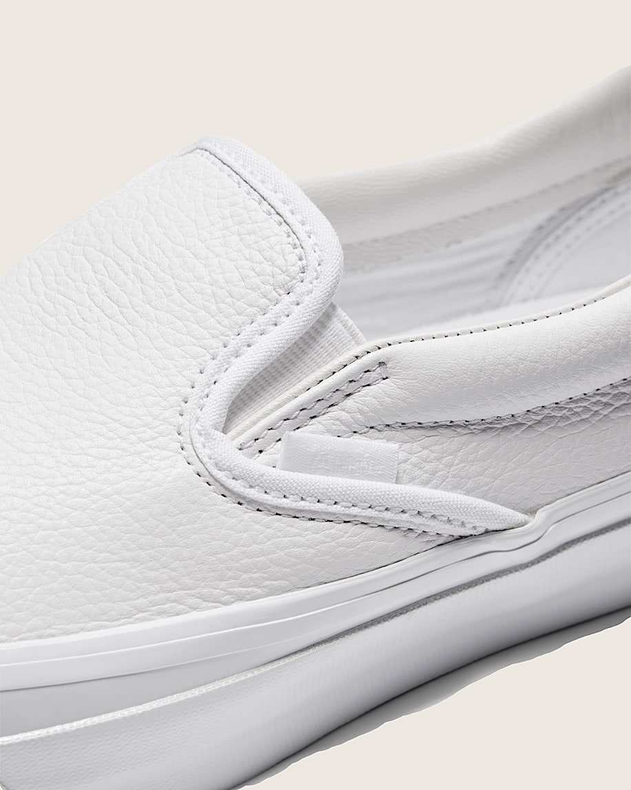 premium classic slip-on shoe