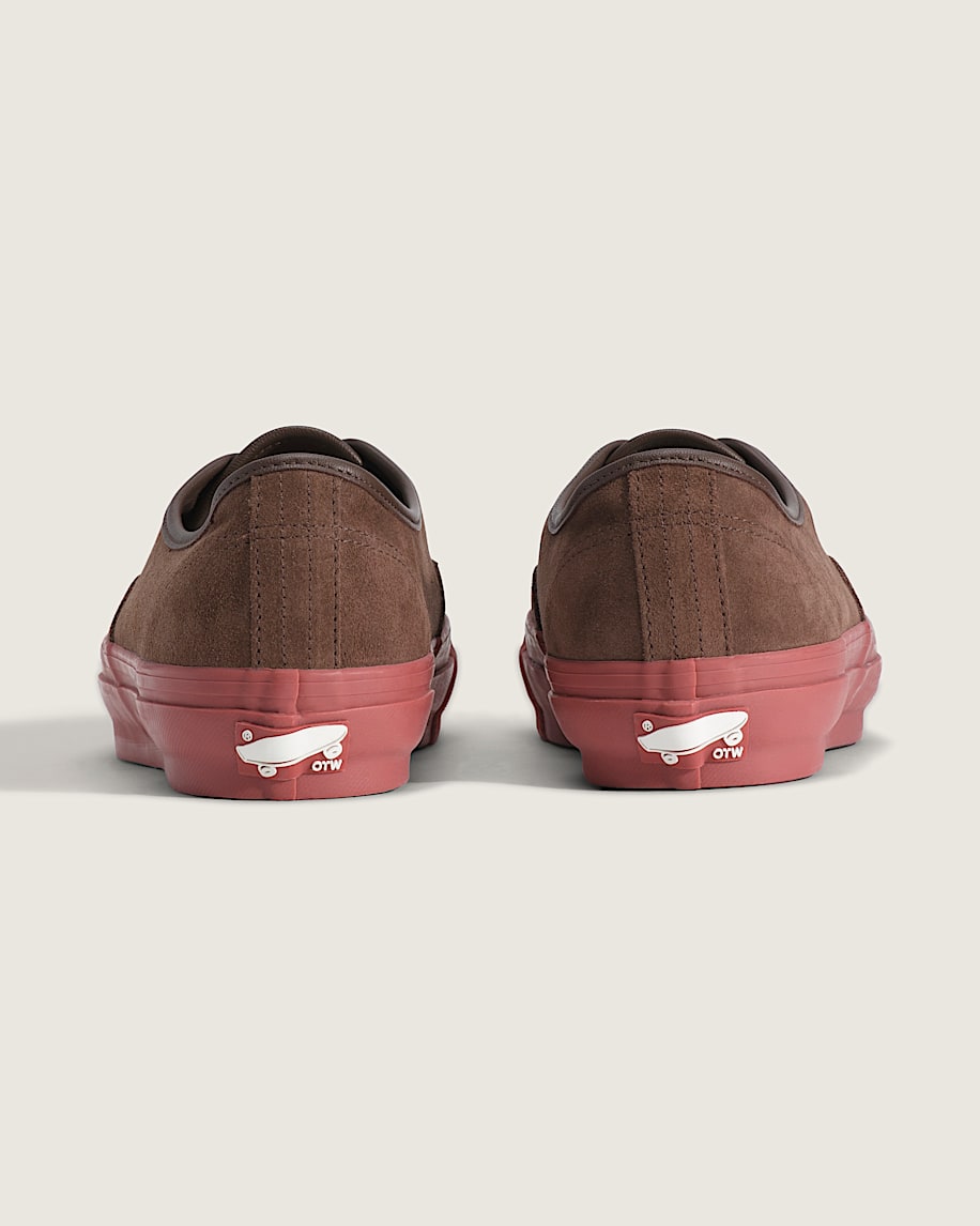 otw authentic 44 siped vibram