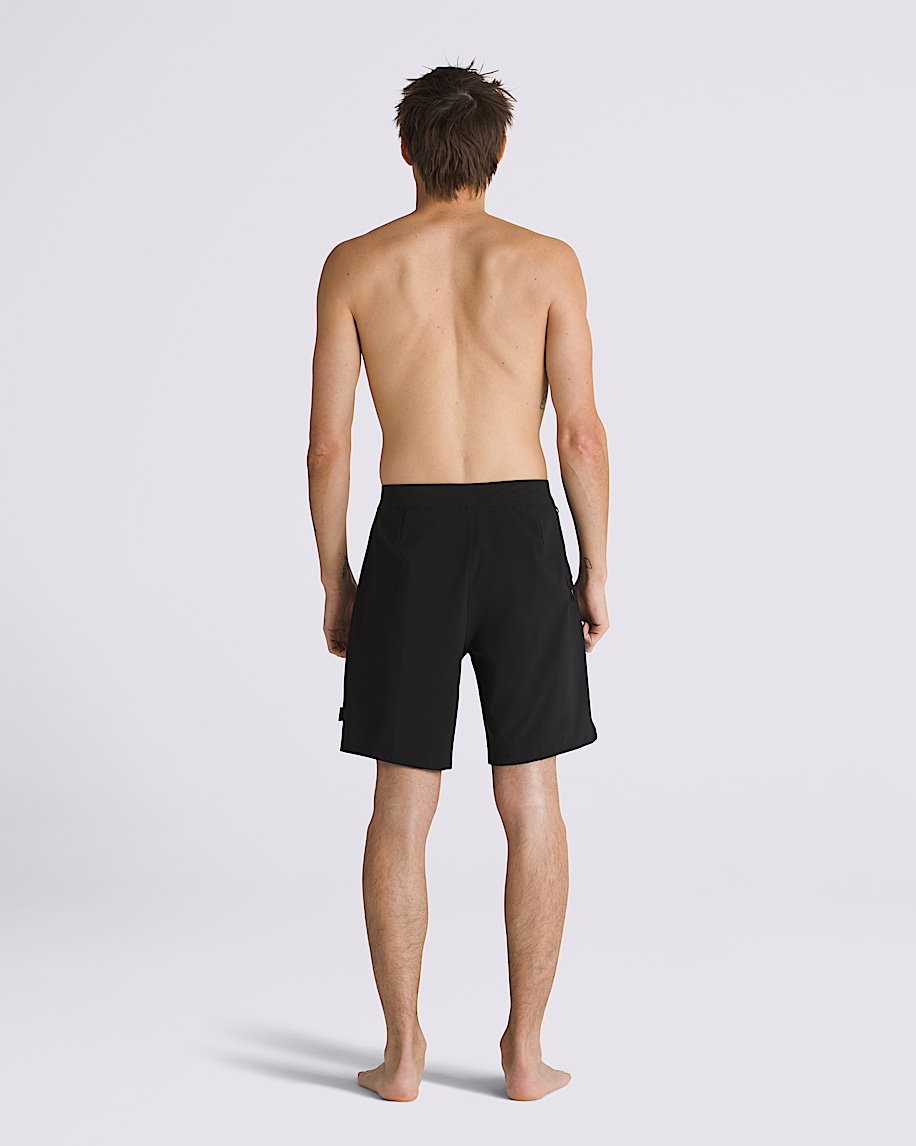 daily 18 boardshorts