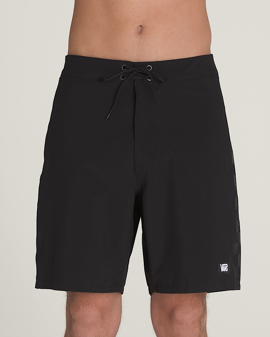 daily 18 boardshorts