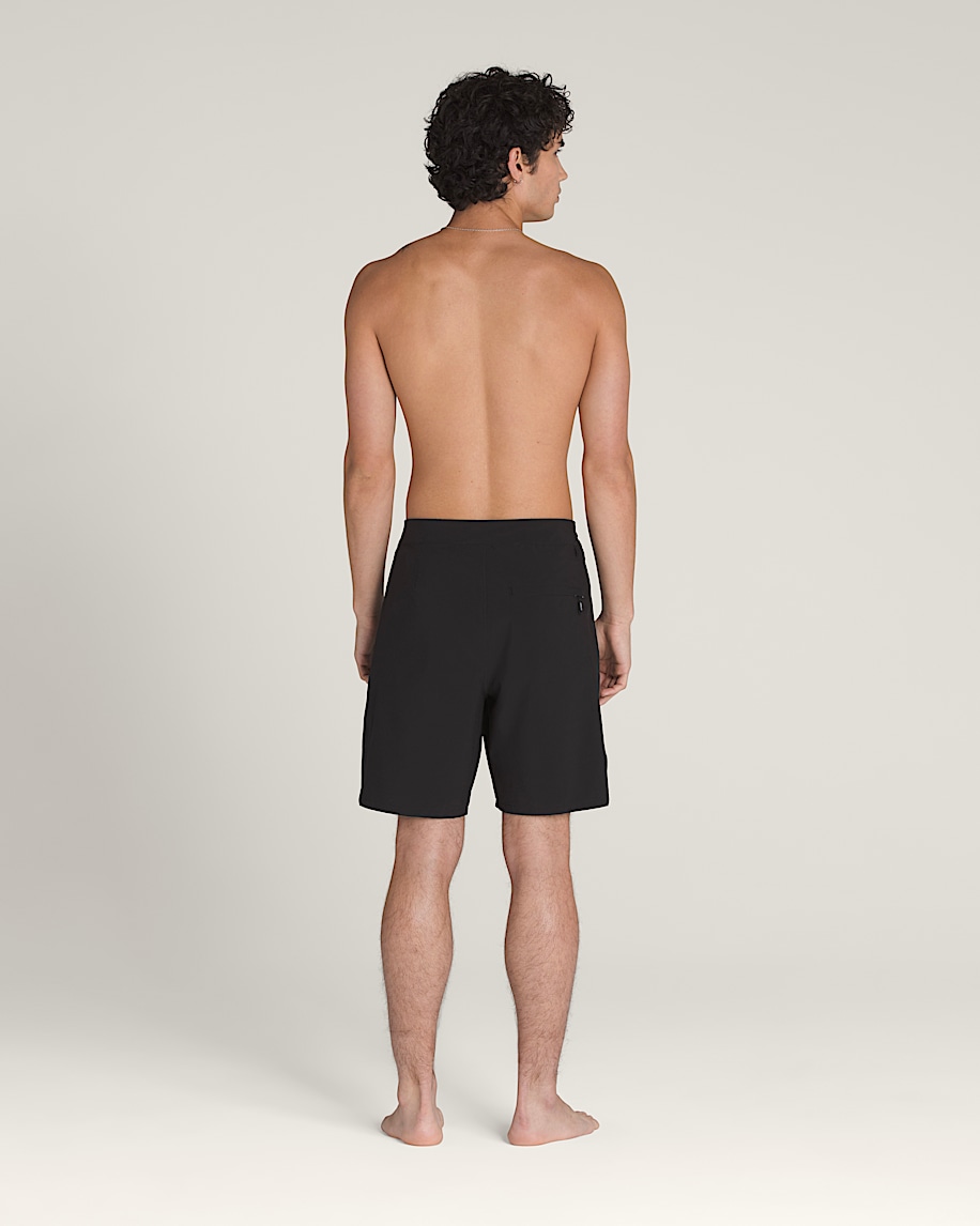 daily 18 boardshorts